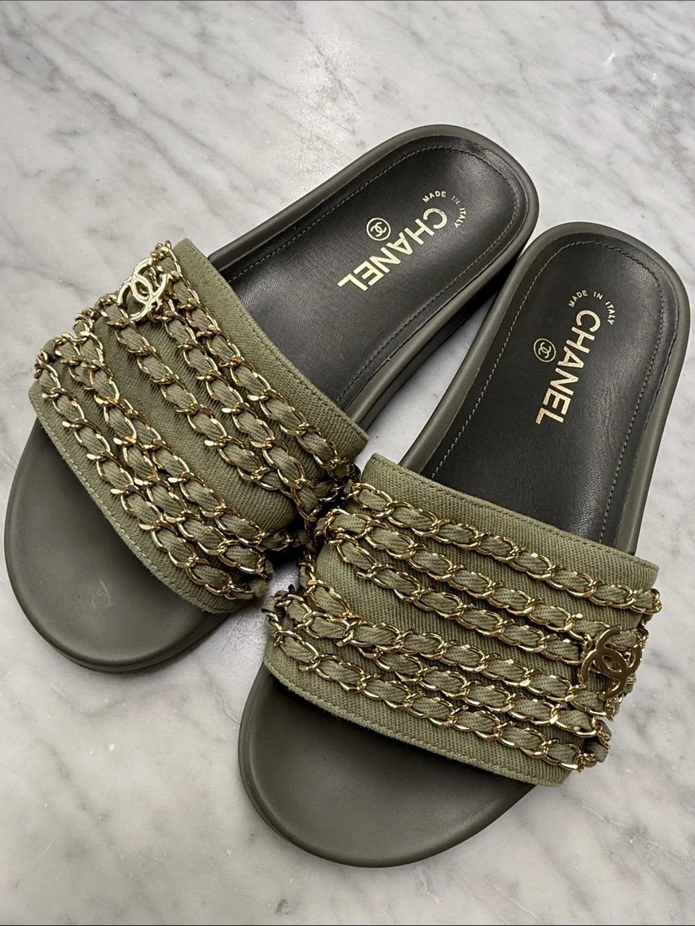 Chanel Green Interlocking CC Logo Canvas Slides size 38 - Picture 3 of 12
